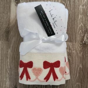 Nicole Miller Home White Hand Towels with Pink Hearts And Fuschia Ribbon Garland
